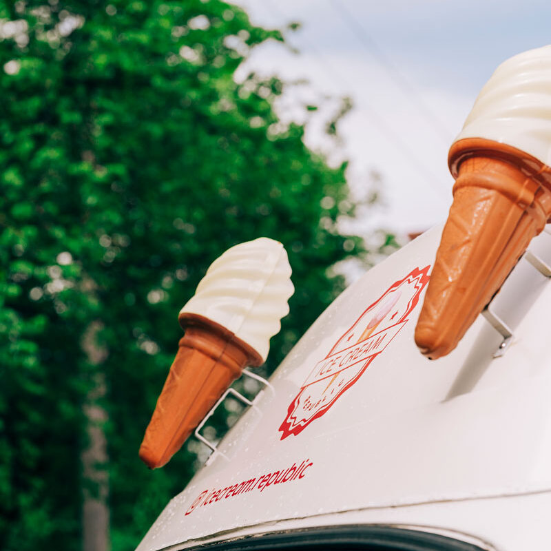 van-cone-lights